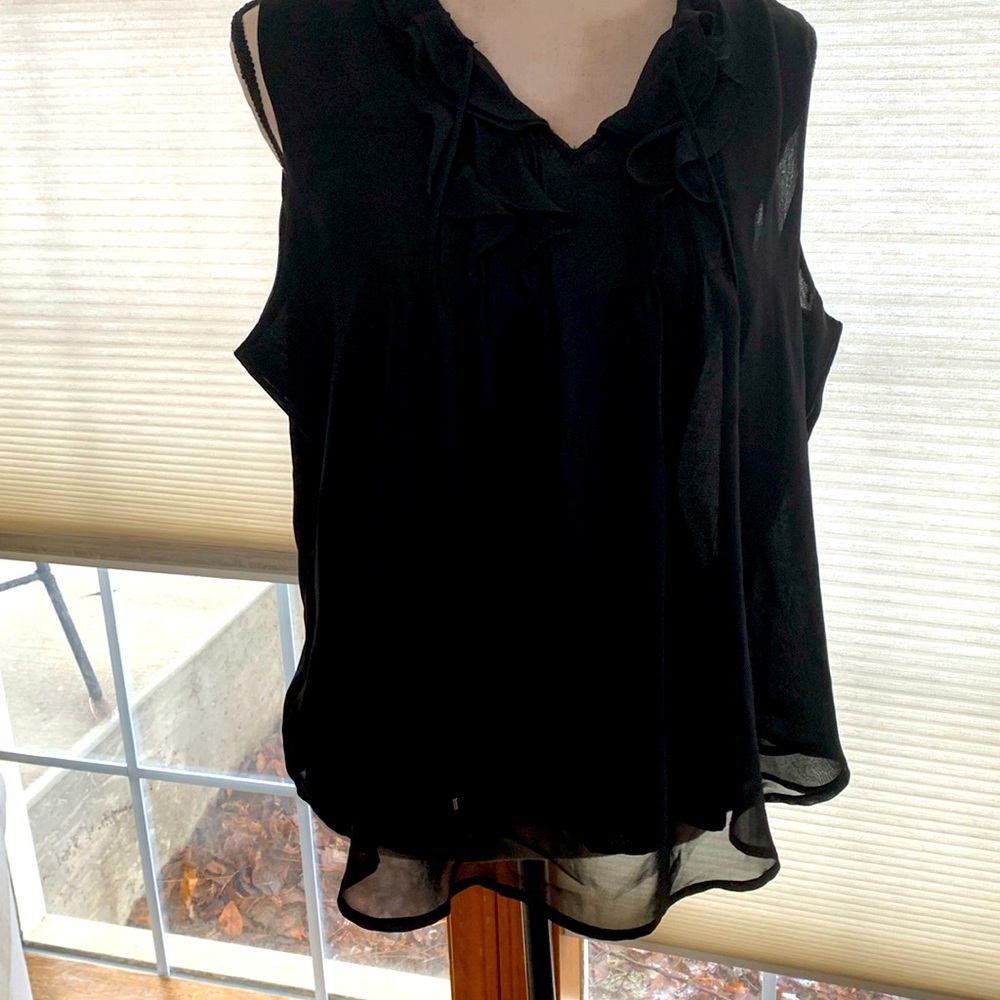 Sleeveless blouse